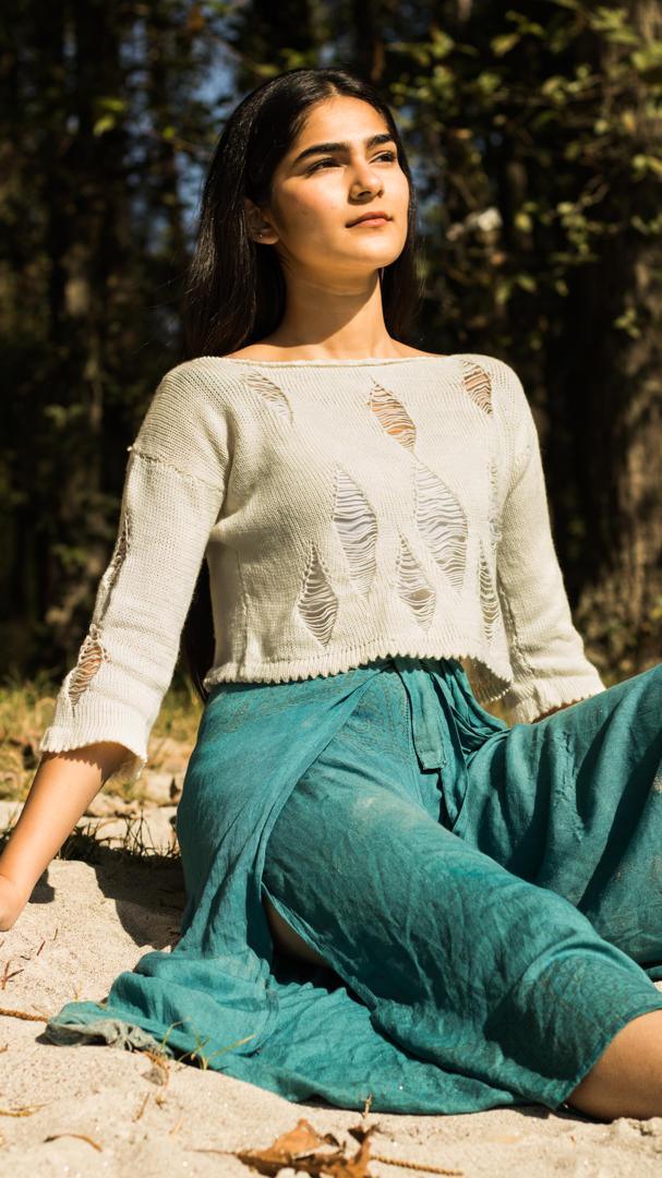 Diamond On sleeve Knit Top White