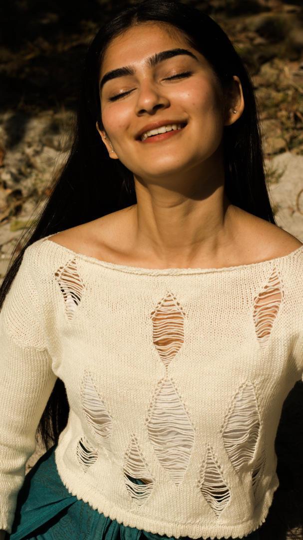 Diamond On sleeve Knit Top White